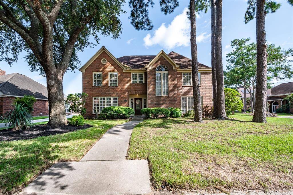 Large corner lot with sprinkler system!