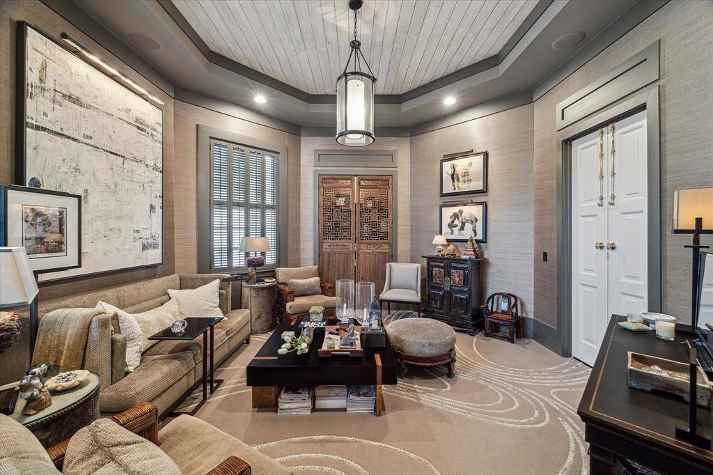 Hidden behind the wooden doors is a great workspace.