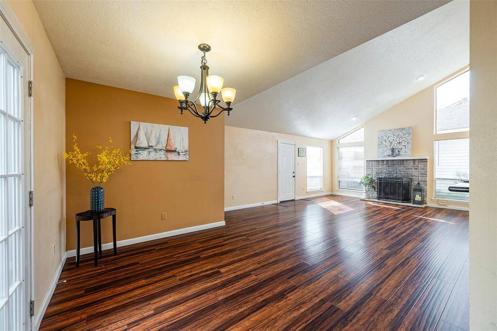 Welcome to your new home! A perfect blend of comfort and convenience awaits you.