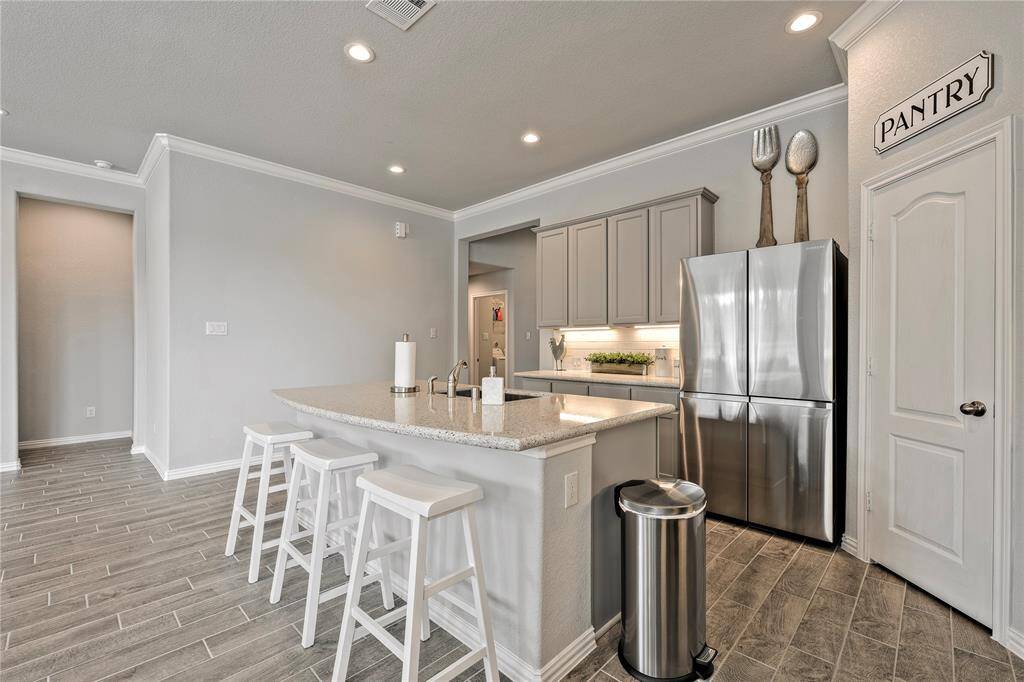 Breakfast Bar