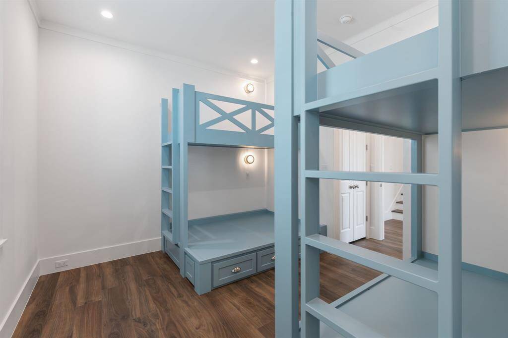 Built-in bunk beds