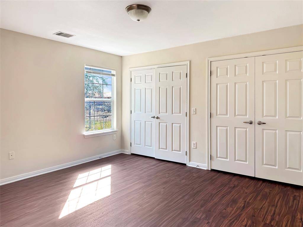 This bedroom has good closet space