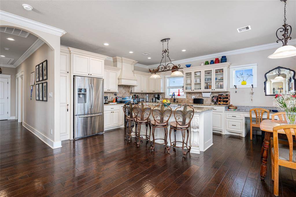 Engineered Shiny Wood Floors