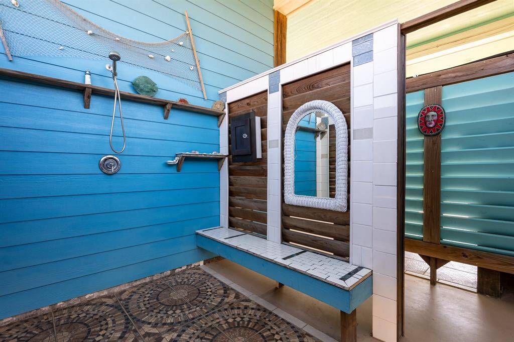 The Prettiest Beach Sand Shower, you'll ever see.