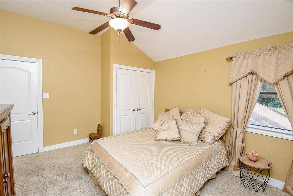4th bedroom with walk in closet