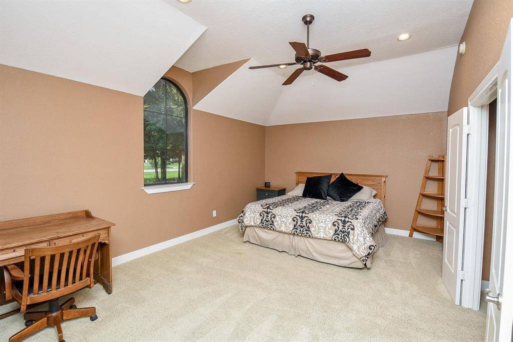 5th bedroom which could easily be turned into media room