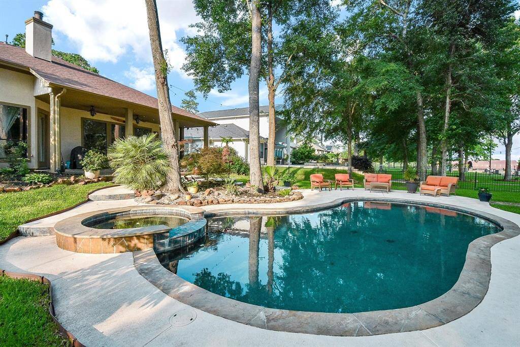 this pool stays cool all summer long
