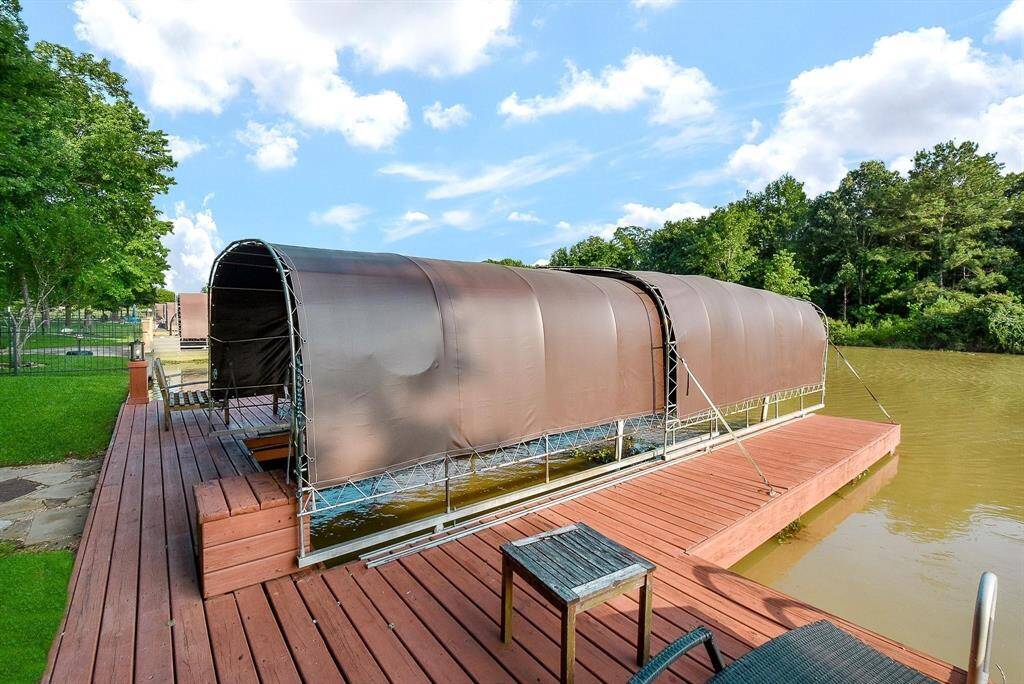 covered boat lift