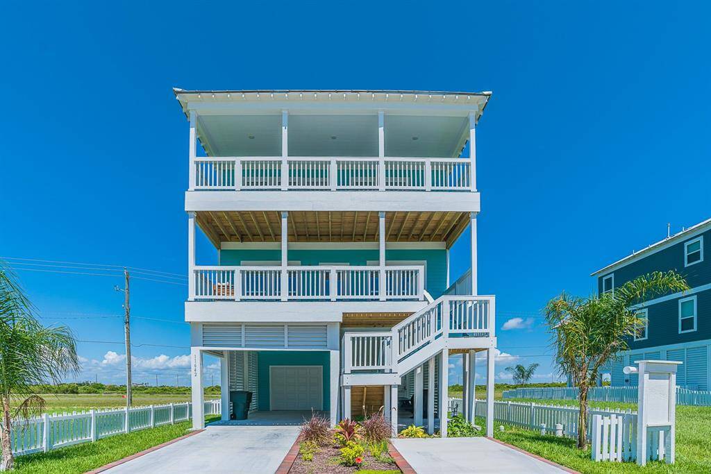 4/3 Beachside Village Beach House built in 2020!