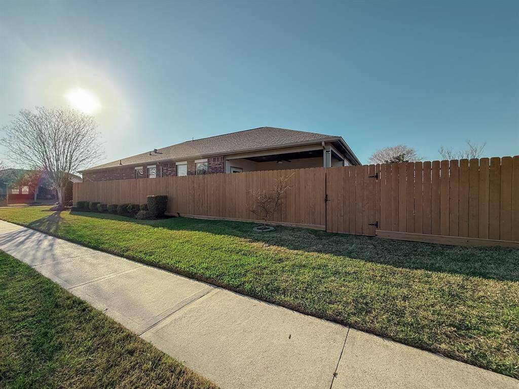 When the new fence was installed the owner was careful to add a gate on the side of the house to access the community mailbox!
