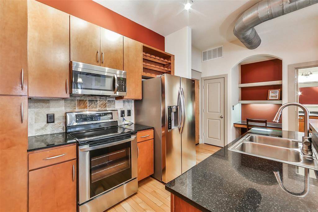 All stainless appliances