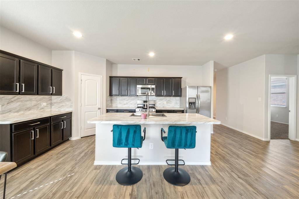 There is plenty of counter and cabinet space