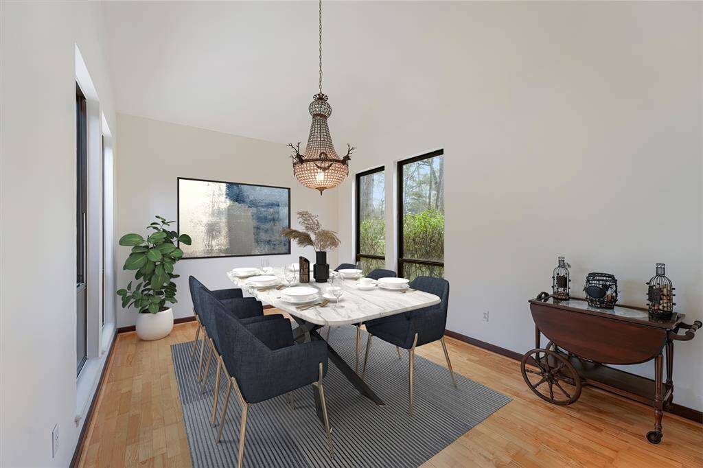 Formal Dining