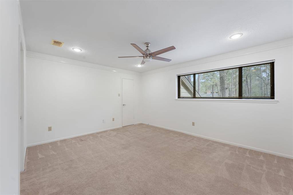 upstairs bedroom 3