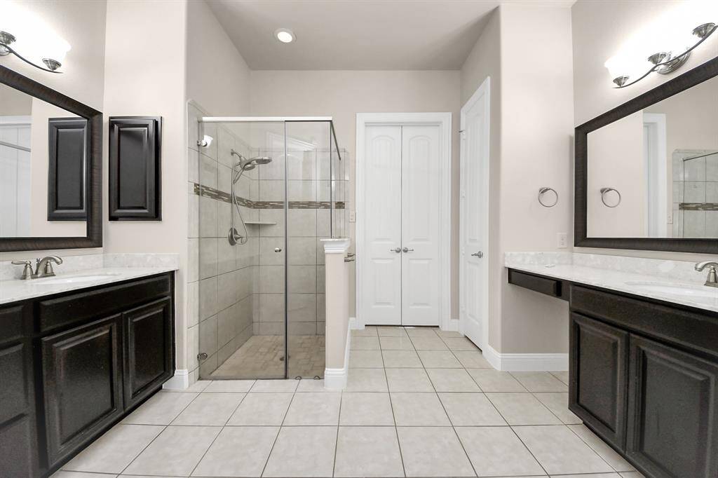 Primary Bedroom Bathroom