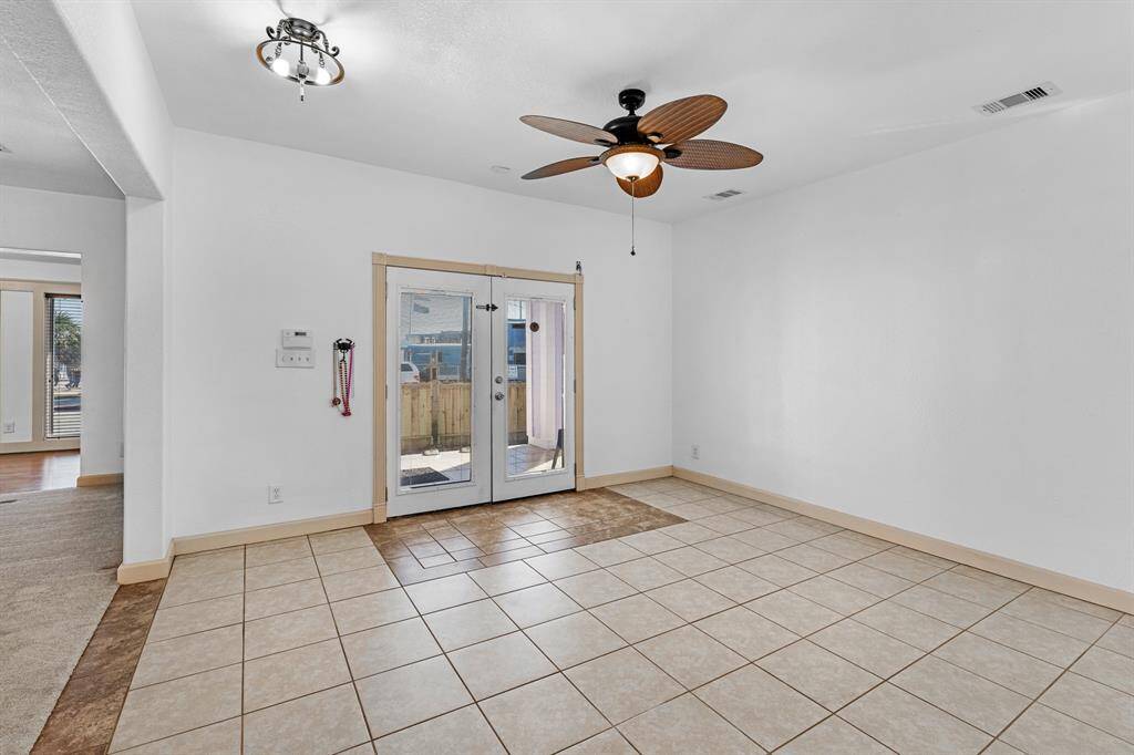 Foyer/Entry