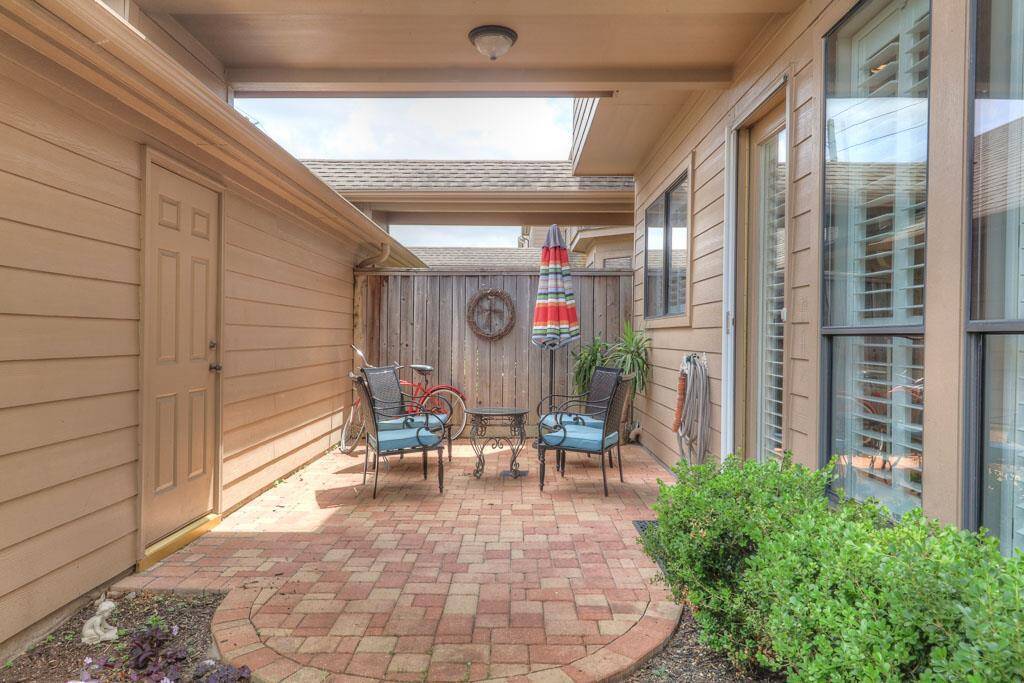 Private Patio Area for Entertaining