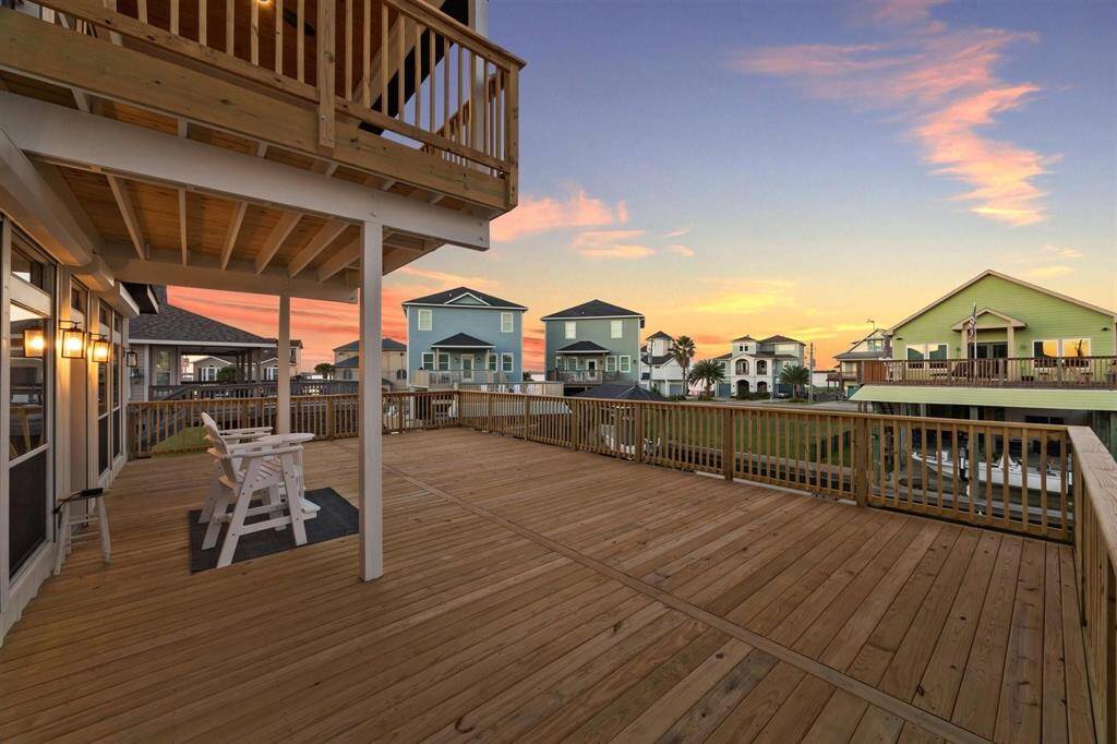 Recently, renovated in 2024, this expansive deck offers an ideal setting for entertaining and tranquil morning coffee.