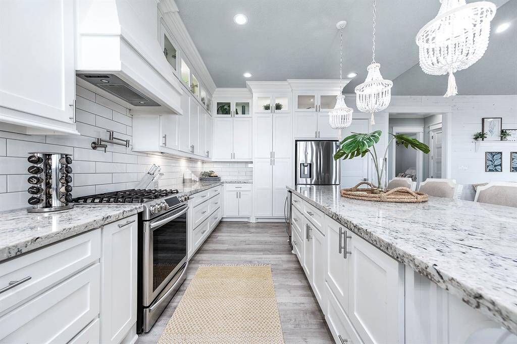 Plenty of two-way walking space in this kitchen!