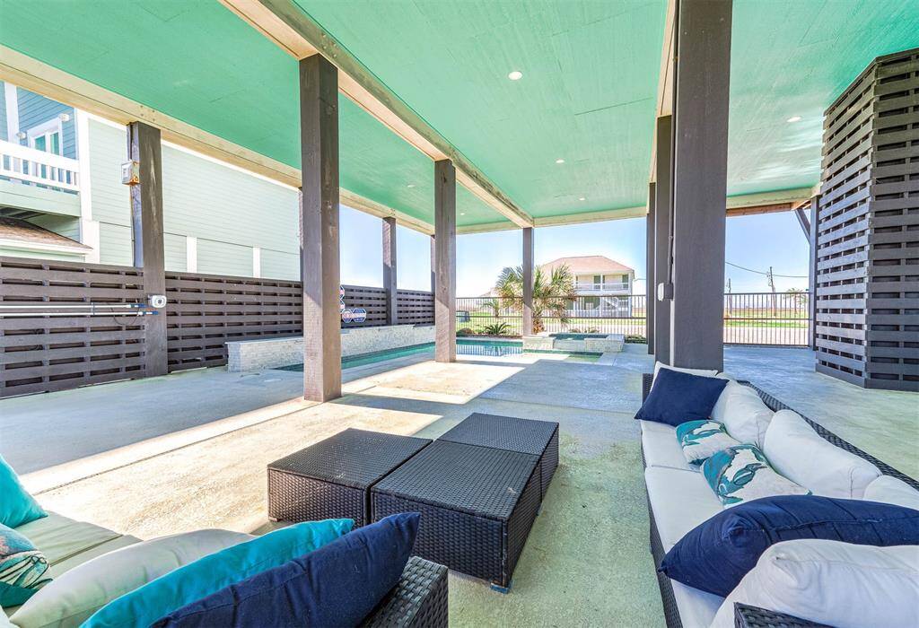 Sip back and relax poolside!