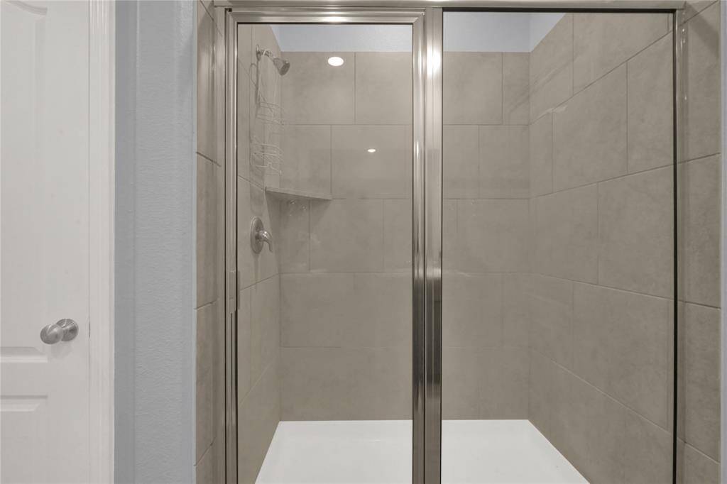 Primary shower