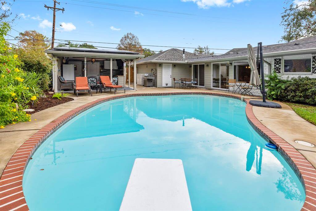 Pool with new diving board.