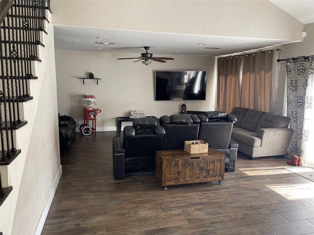 Living Room Huge