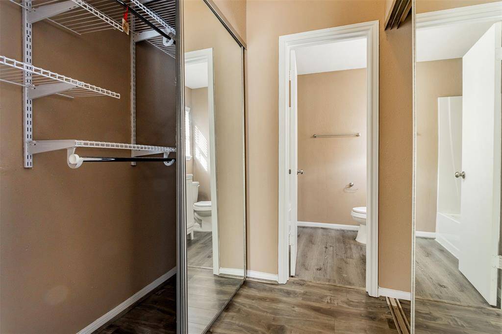 Closet Secondary Bedroom