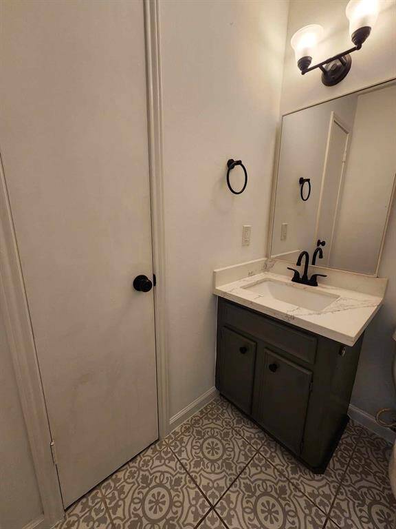 Downstairs half bath for guest usage.