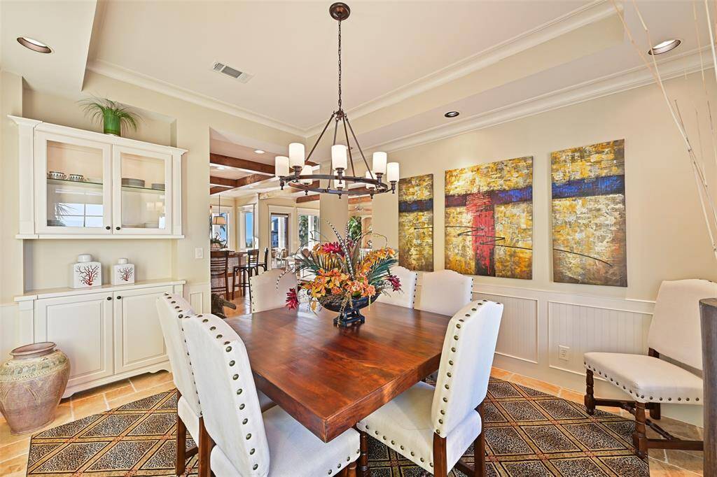 Formal dining room