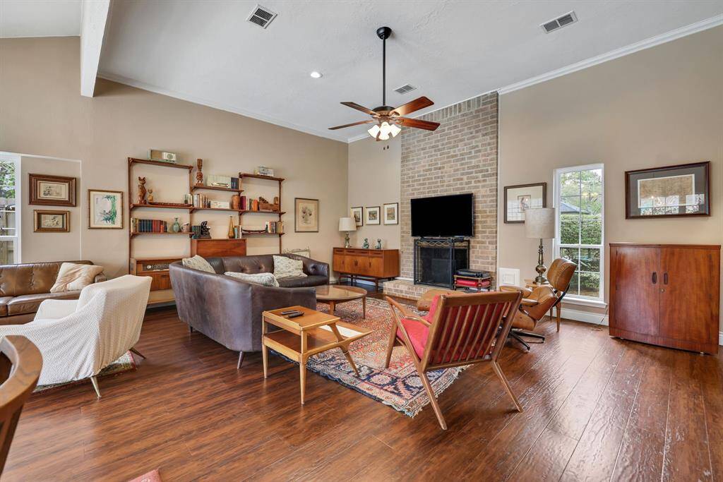 Spacious living area