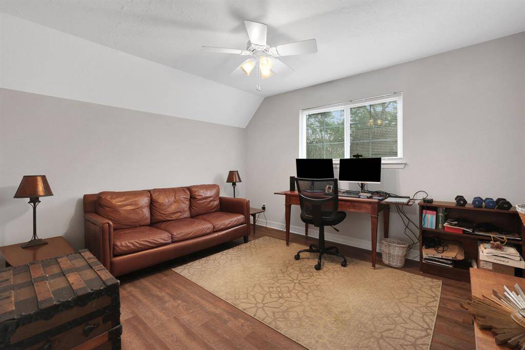 Bedroom upstairs 12x11