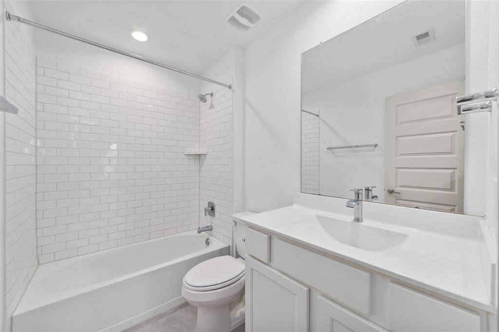 2nd Bathroom