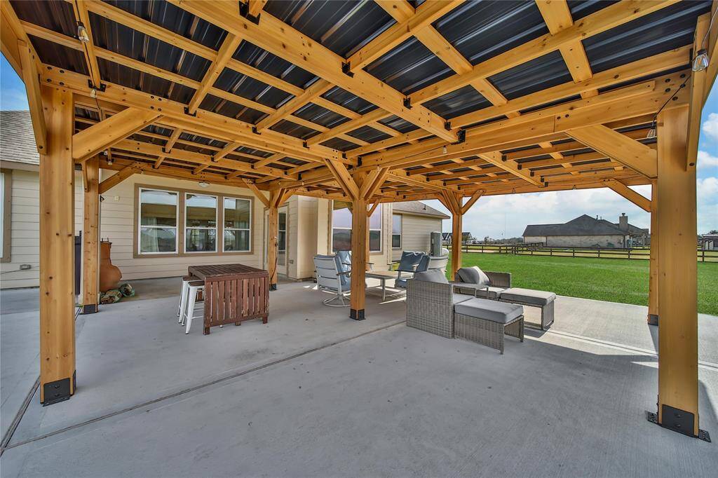 New 1,100 SF' Patio w/Pergola