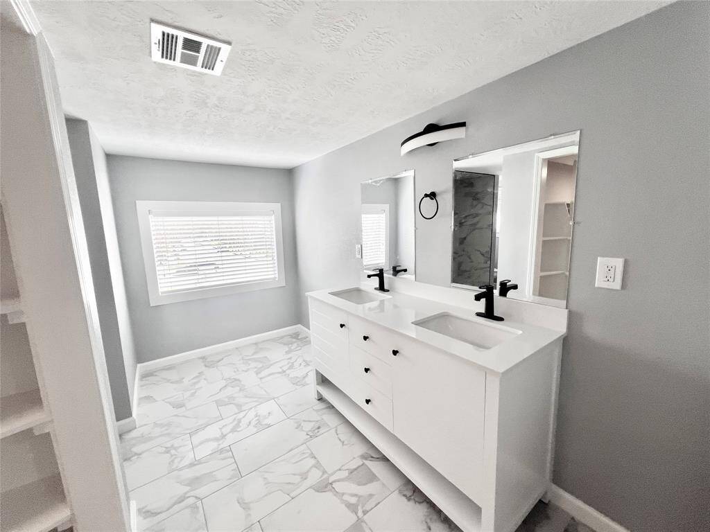 Upstairs bathroom