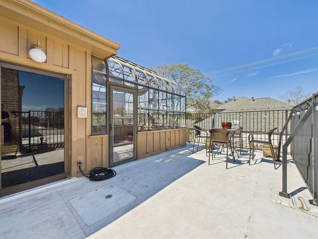 Great space for elevated outdoor entertaining