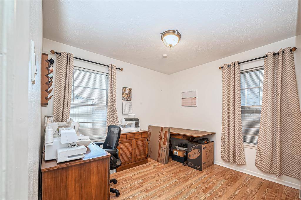 View of secondary bedroom (3rd).