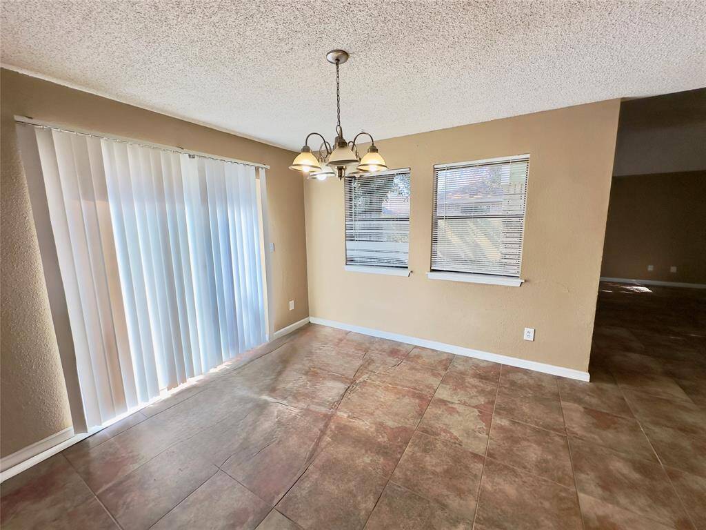 Breakfast/ Dining Room