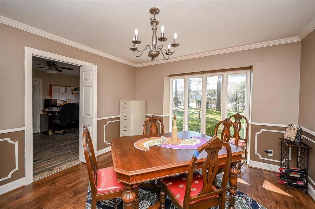 Formal Dining