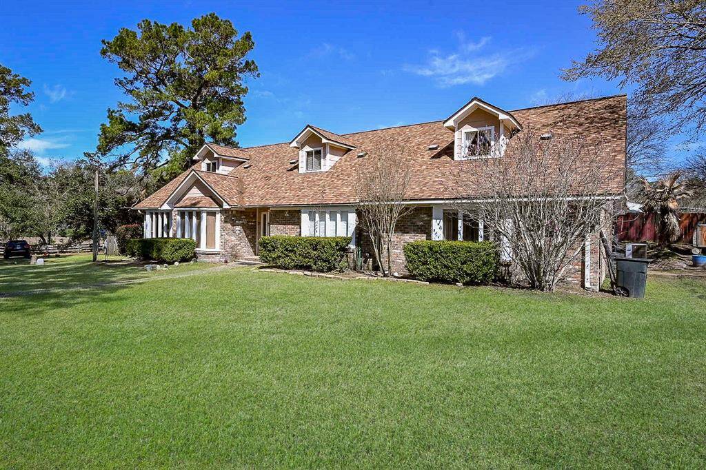 Huge front yard