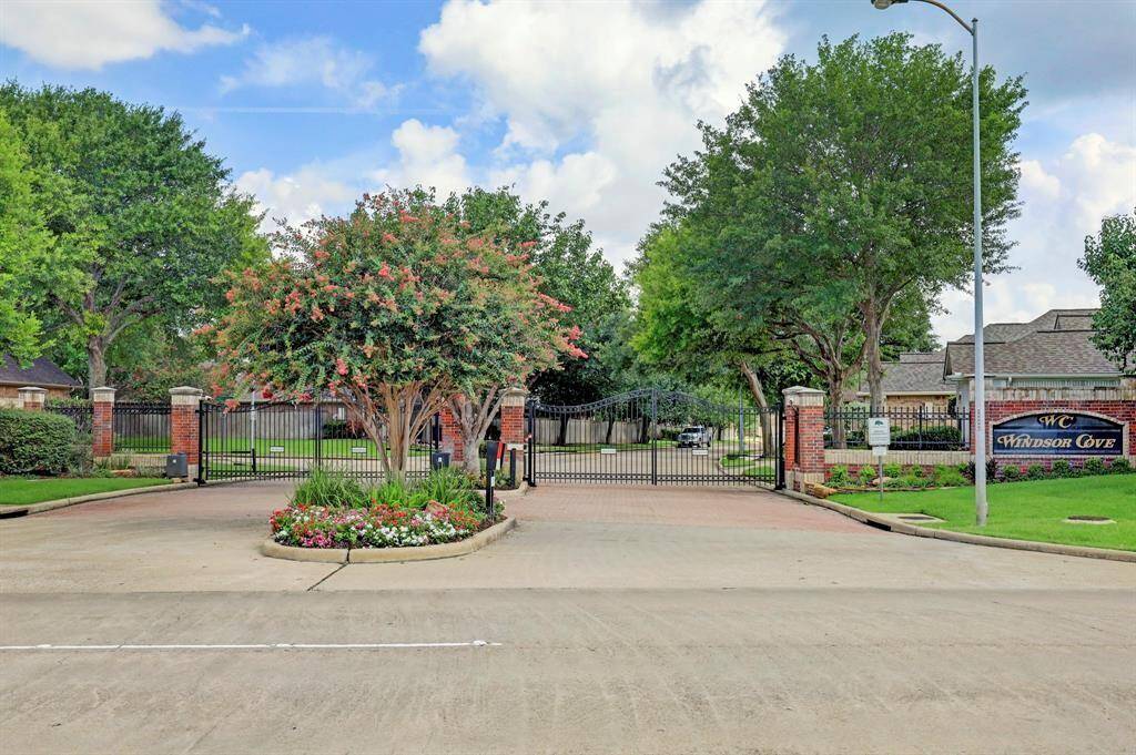 Beautiful, Private, Gated Community of Windsor Cove!