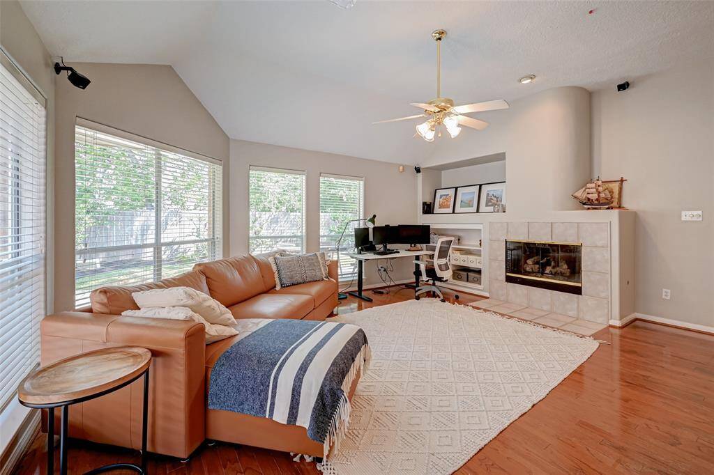 Enjoy the Gas Log Fireplace in the Winter; Great Place to Entertain Friends & Family!