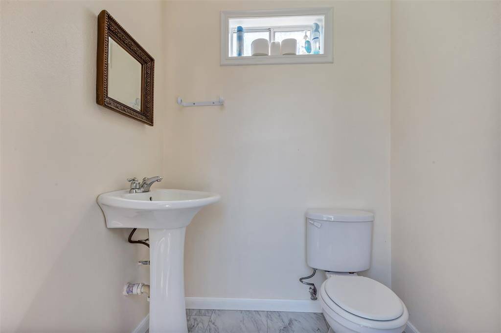 How convenient is this?  A pool bath (1/2 bath) is located just near the pool area for easy access - and the kids (of all ages) don't have to run through the house with wet feet! :)