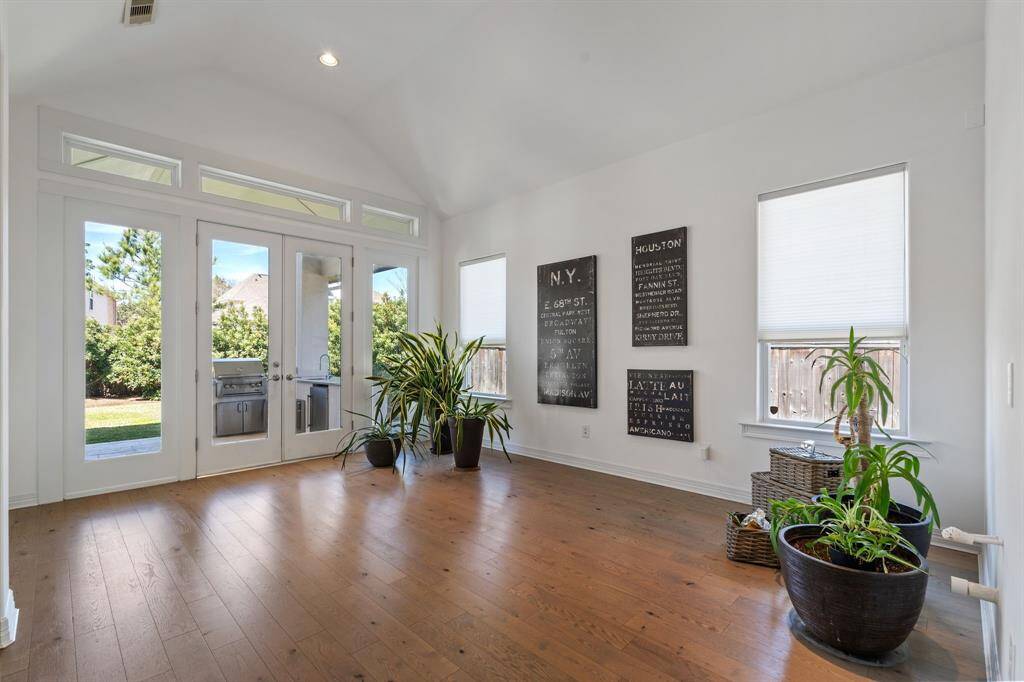 This versatile room offers abundant natural light and yard views, perfect for any purpose you envision.