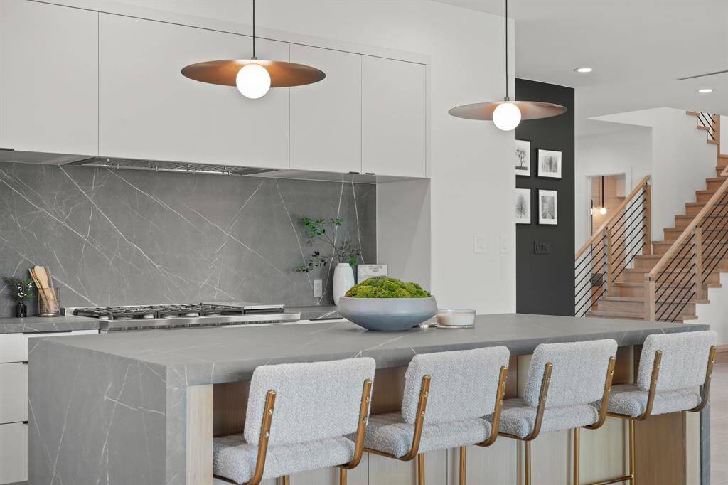 Modern Kitchen both functional and elegant. - Echo Custom Homes