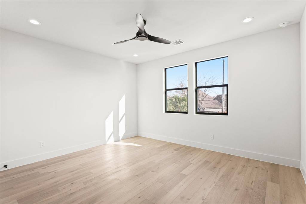 Secondary Room - Echo Custom Homes