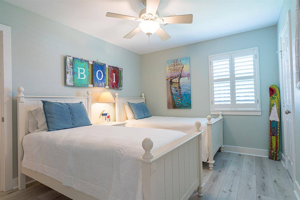 Bedrooms with twin beds