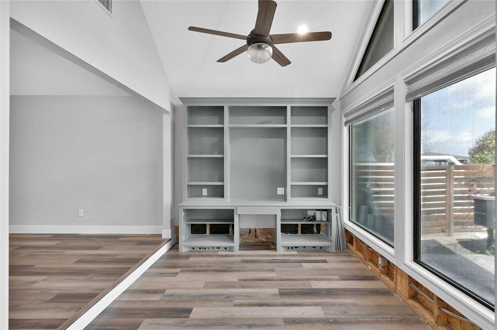Master suite sitting area