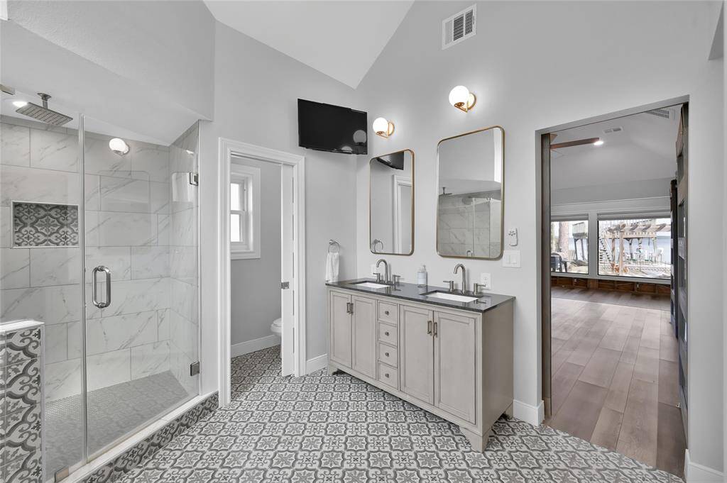 Master bath