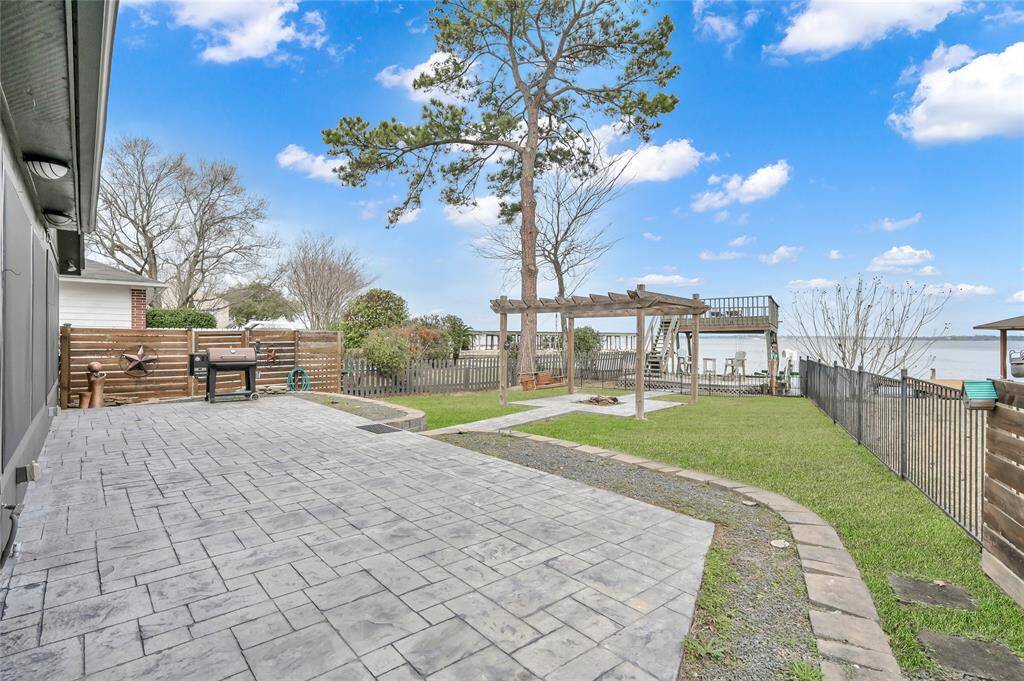 Expansive patio